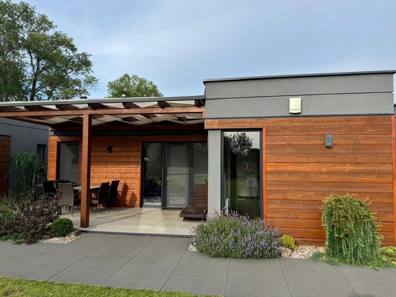 Nowecin Cisza Bungalows Village / Blisko Natury מראה חיצוני תמונה